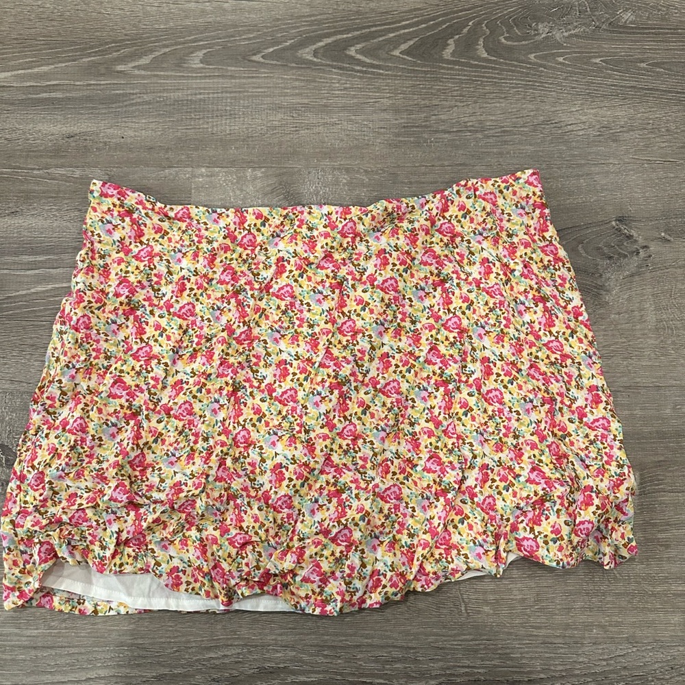 Garage floral skirt. Size XL.